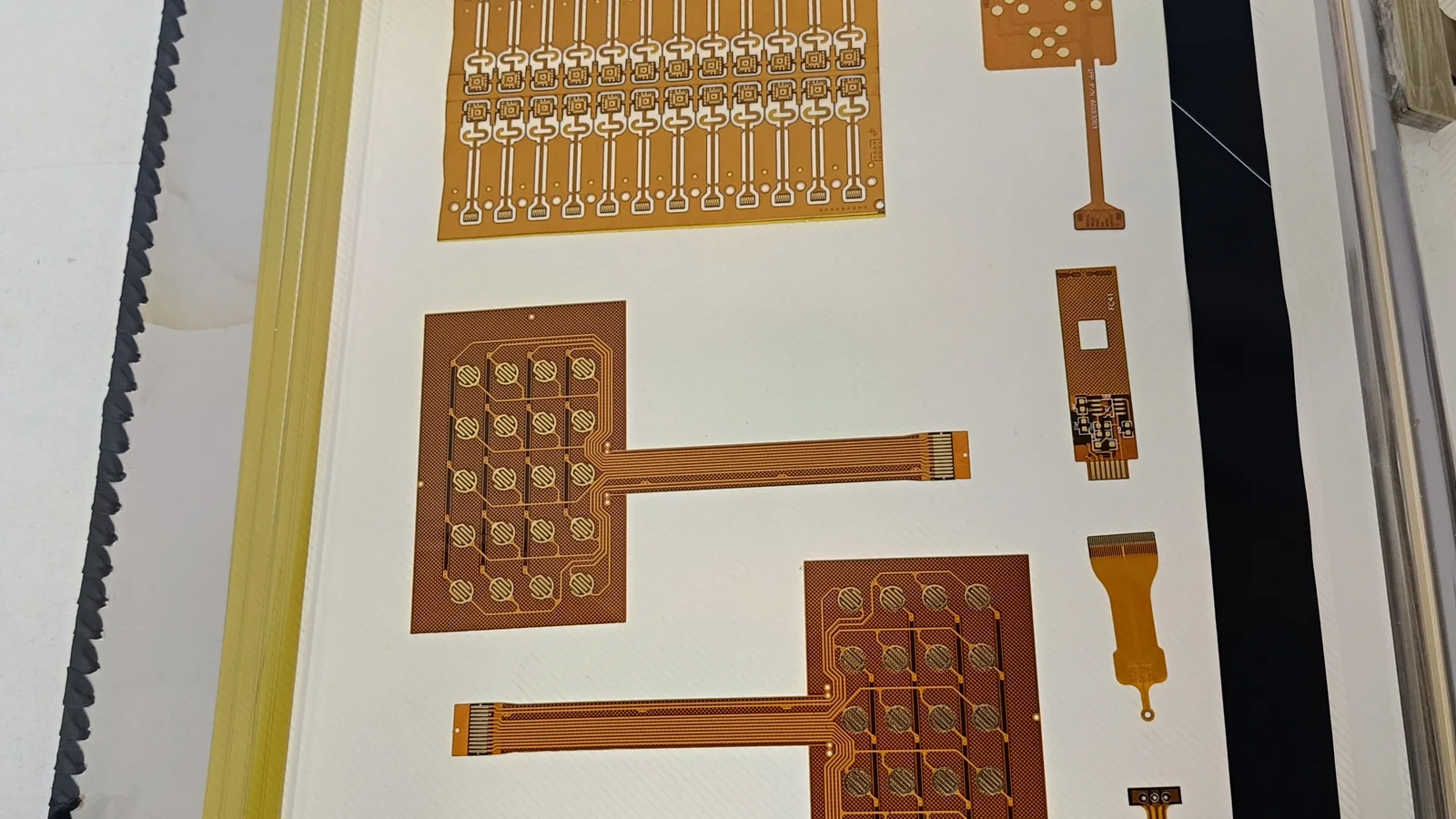 FPC 铜线路、焊盘与柔性引出线样板